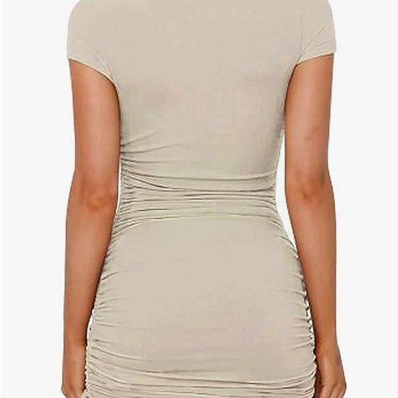 CUTE, COMFY SCRUNCH DRESS - TAN 🤍 adjustable! - Picture 3 of 9